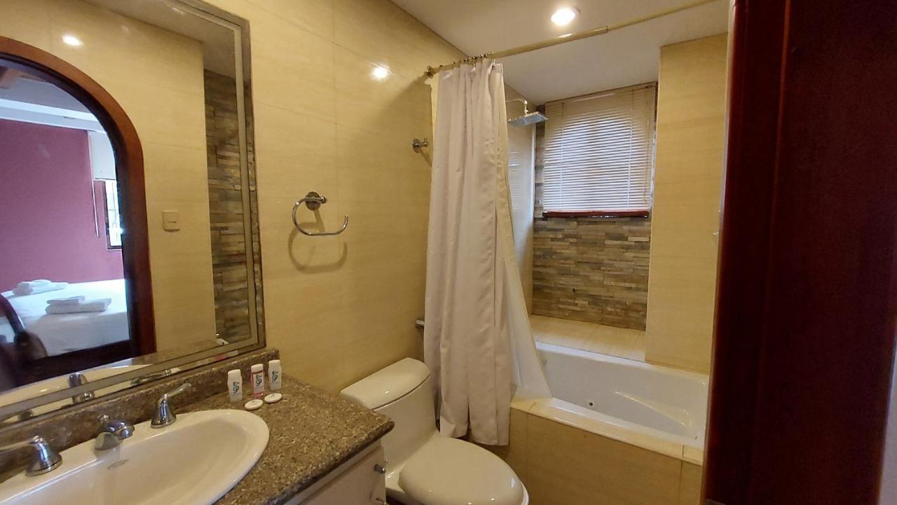 Hotel Voyager Manta Luaran gambar