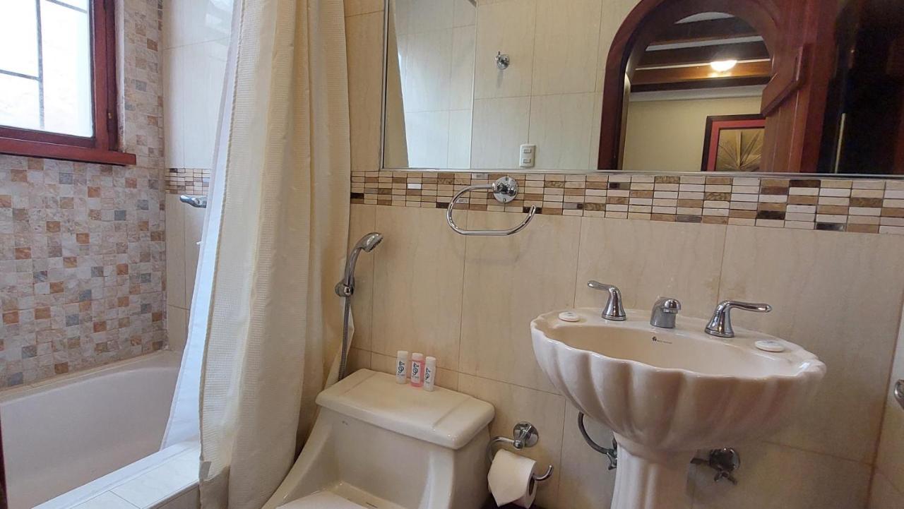 Hotel Voyager Manta Luaran gambar