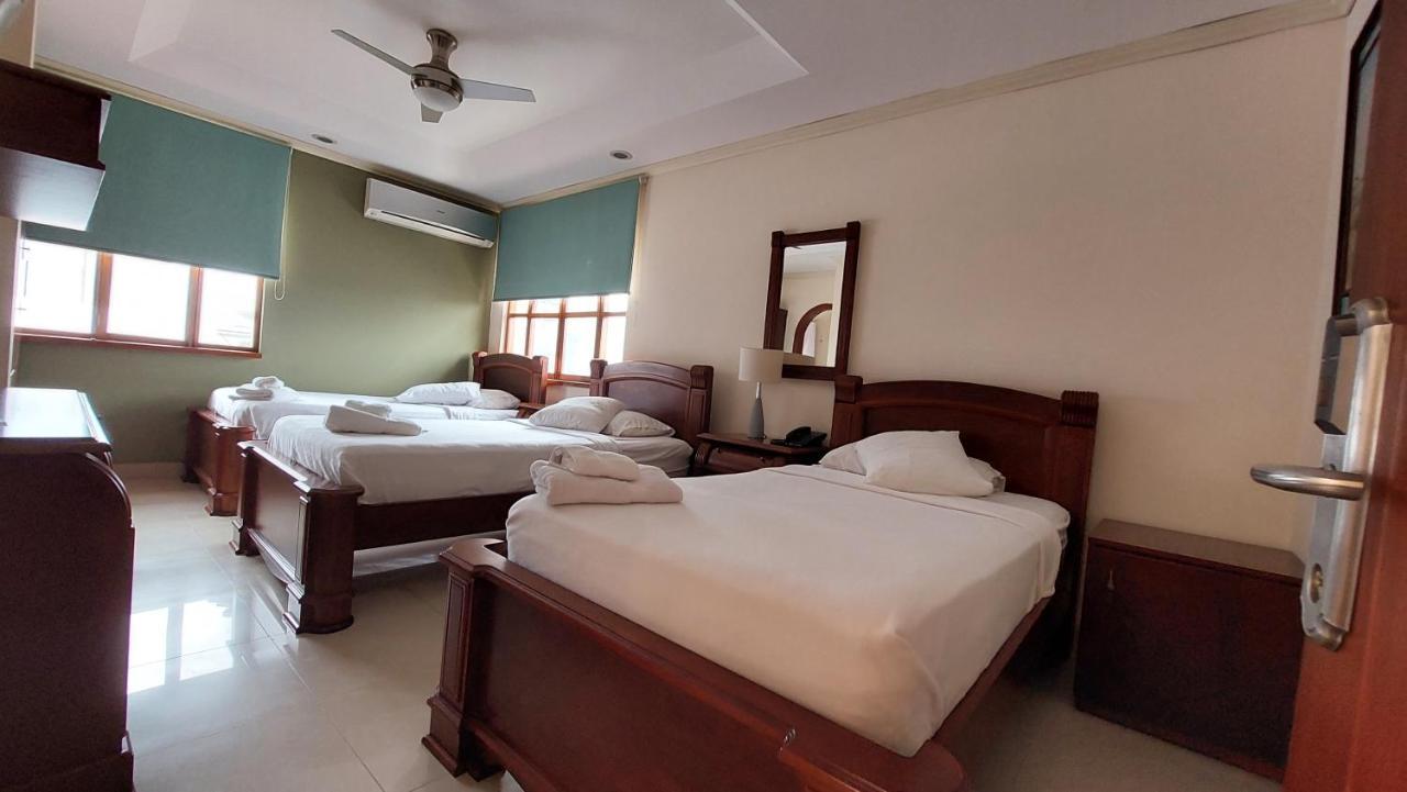 Hotel Voyager Manta Luaran gambar