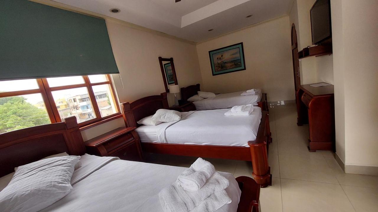 Hotel Voyager Manta Luaran gambar